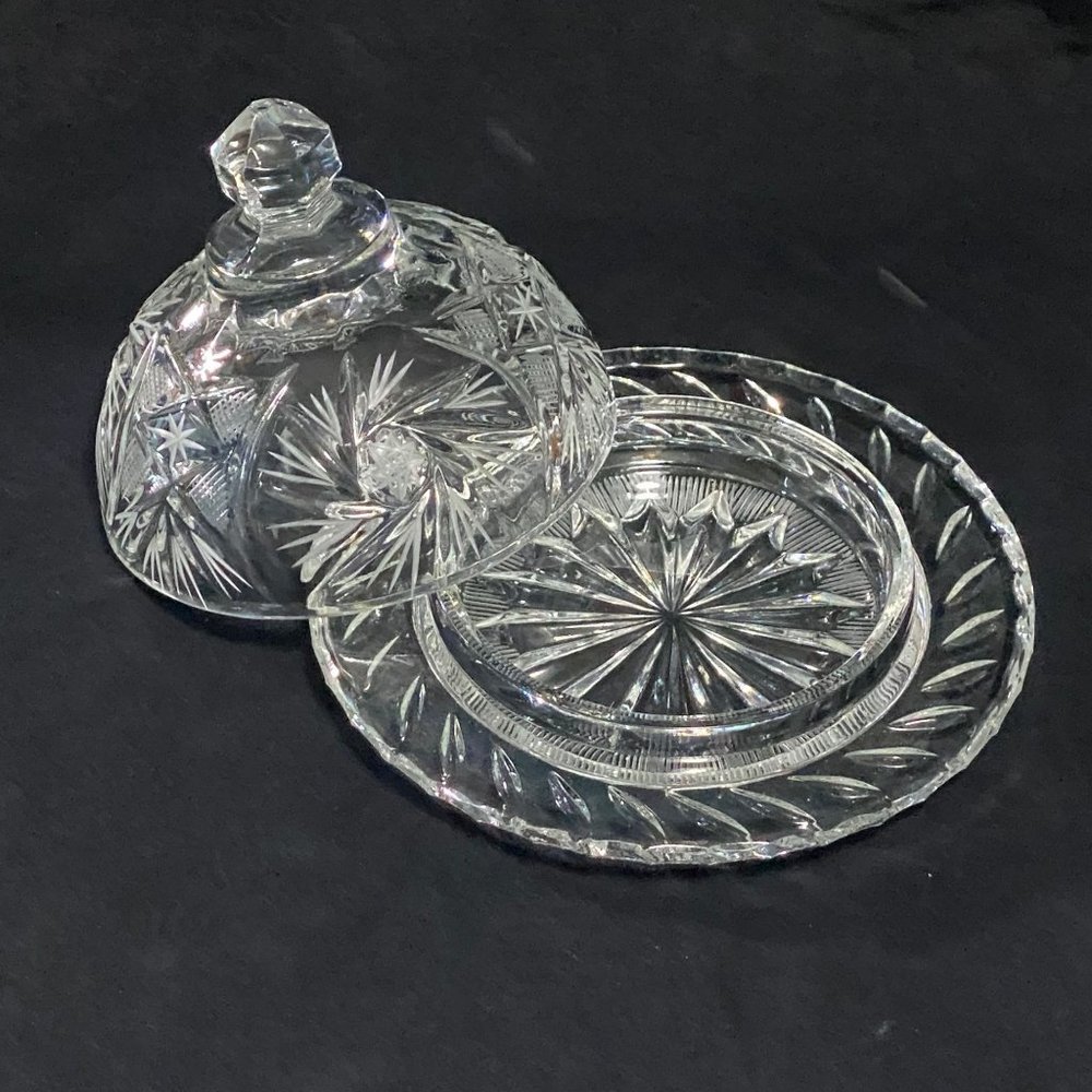 Eleanor American Cut Round Glass Cover Butter/Cheese Dish Pinwheel Fan Stars - Picture 3 of 11